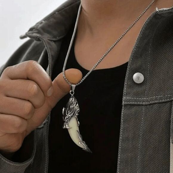 Wolf Tooth Titanium Steel Pendant Necklace - Picture 1 of 6